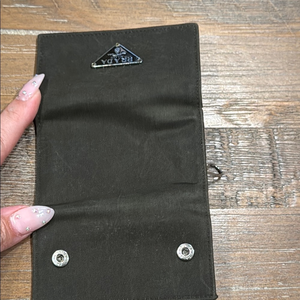 Prada Tri-Fold Key Case (Black) - Picture 12 of 12